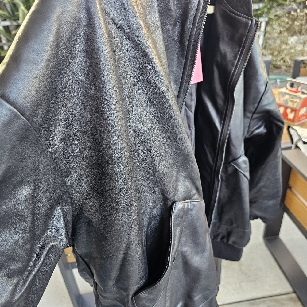 Edikted Faux leather Bomber Jacket Sz Large - DEFECT - Picture 4 of 7